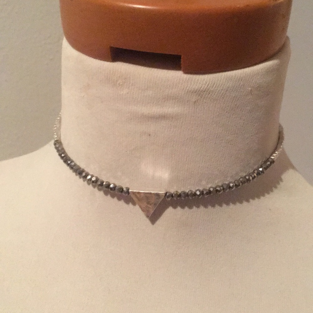 NWOT silver beaded Canvas choker necklace
